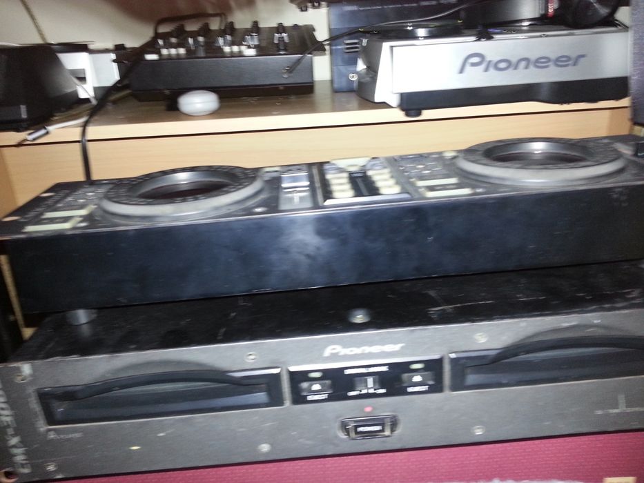 Instrumentos musicais DJ. PIONEER troca também aceito.