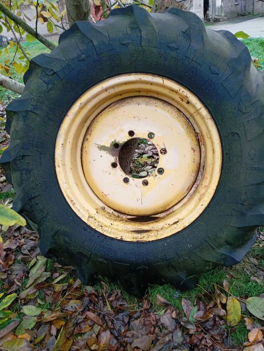 Koło 18.4 R30 new holland Ursus Bizon