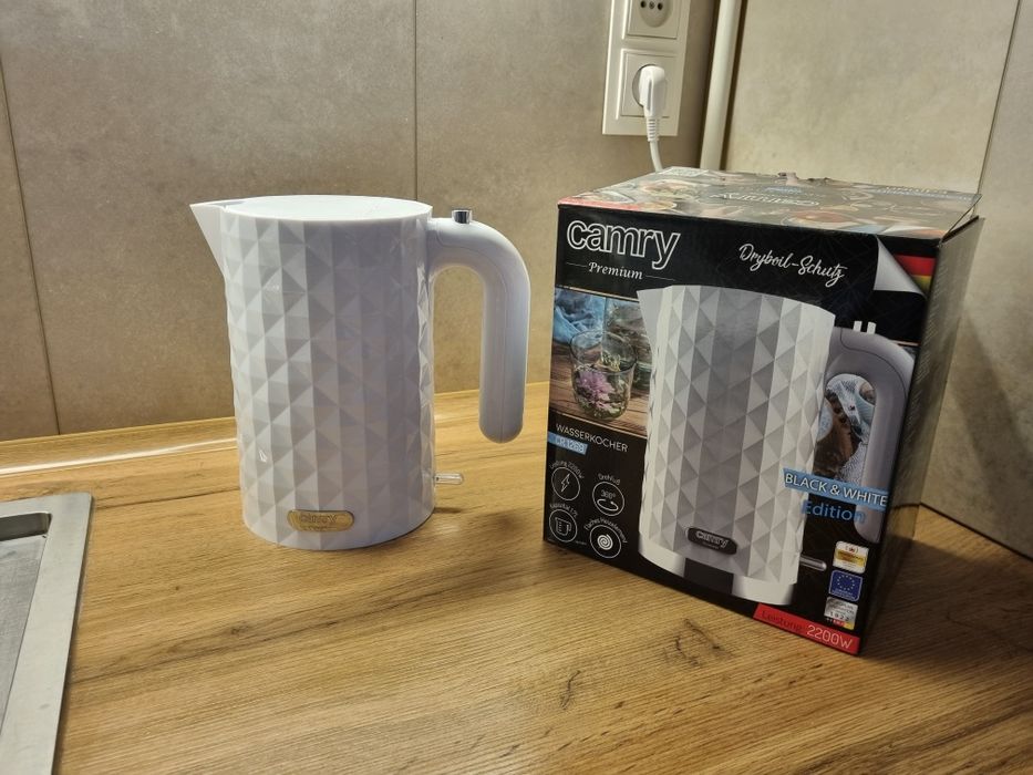 електрочайник CAMRY
