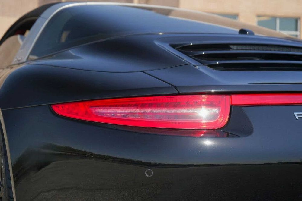Porsche 911 Targa 4S      2016