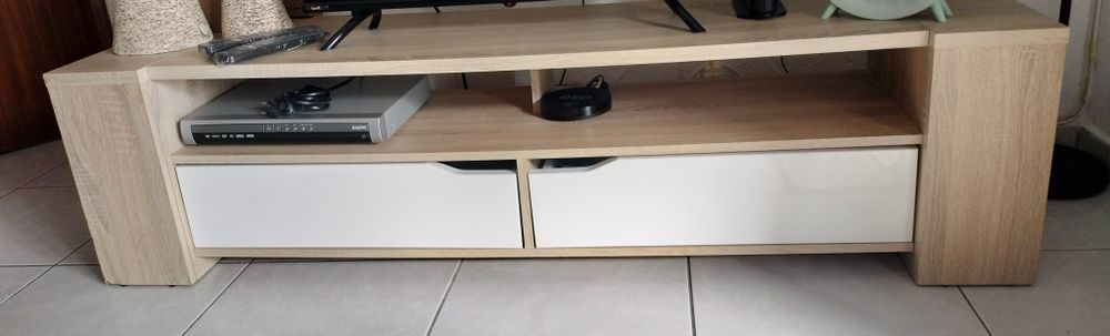 Móvel TV comp156cm. Largura 40cm Altura 40cm