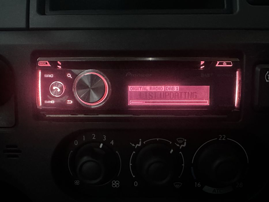Автомагнітола Pioneer DEH-X8700DAB