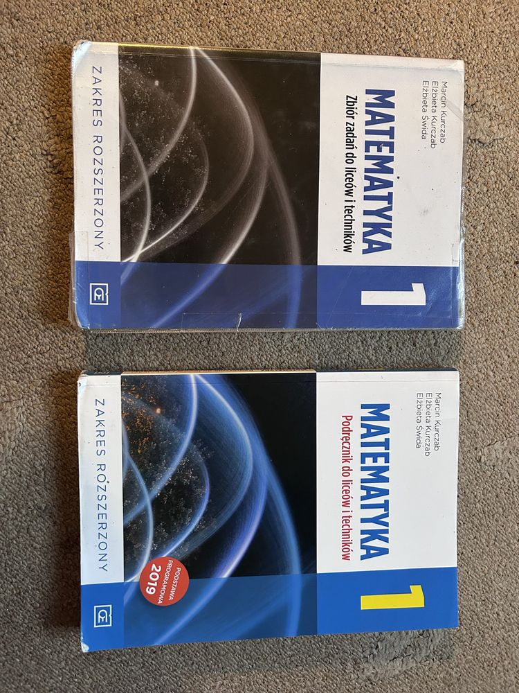 Zestaw książek do klasy 1 liceum