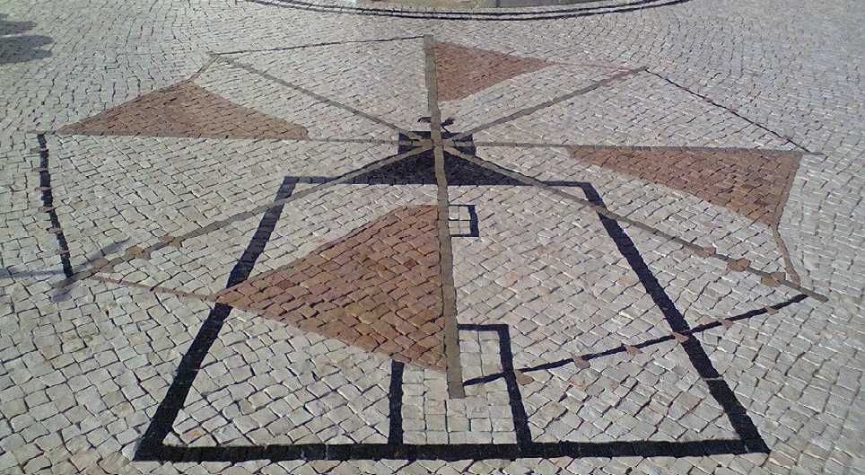 Pavimento de calçada á portuguesa, Pedras Naturais várias cores