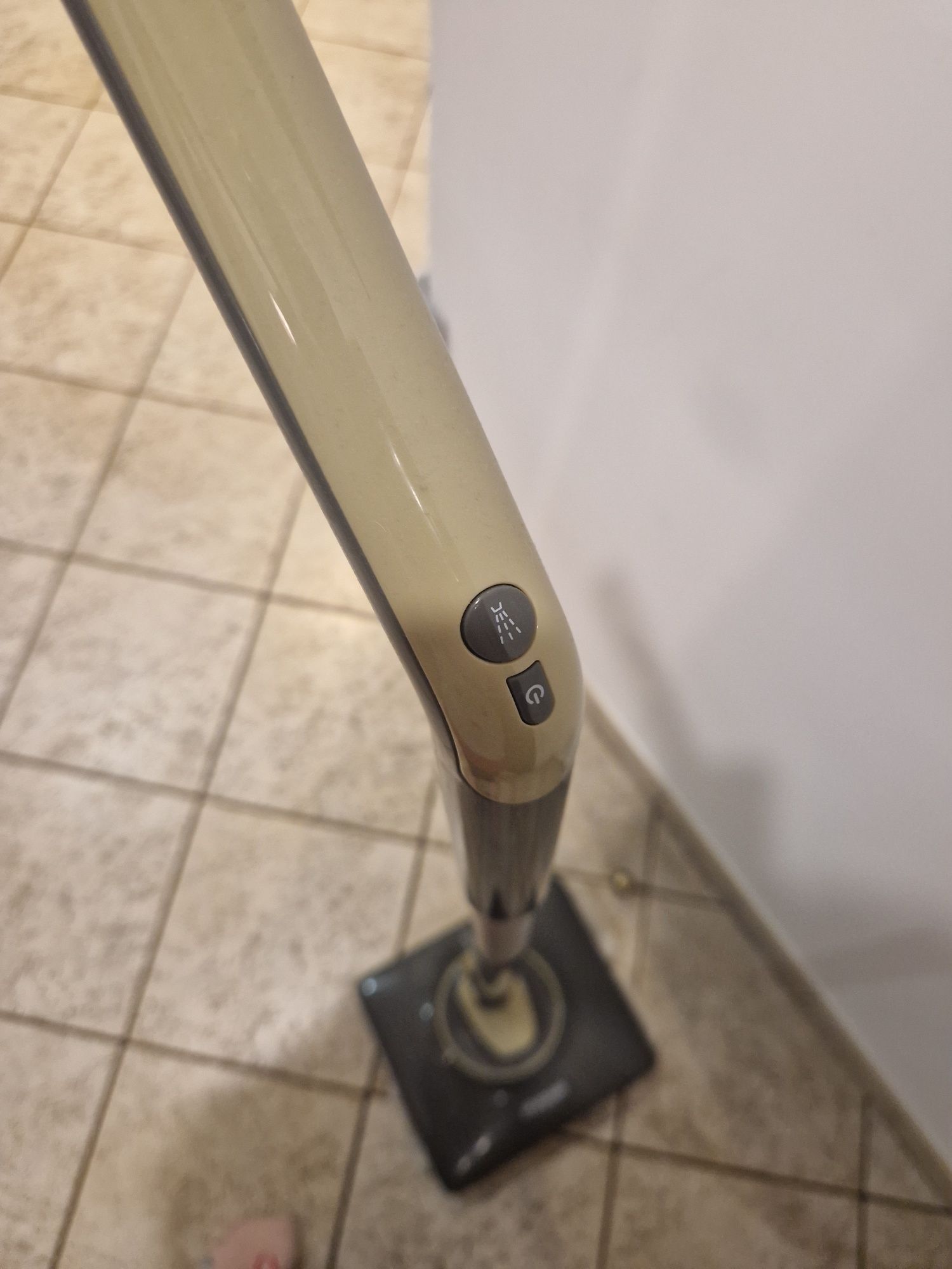 Elektryczny mop wibrujący firmy Philipiak