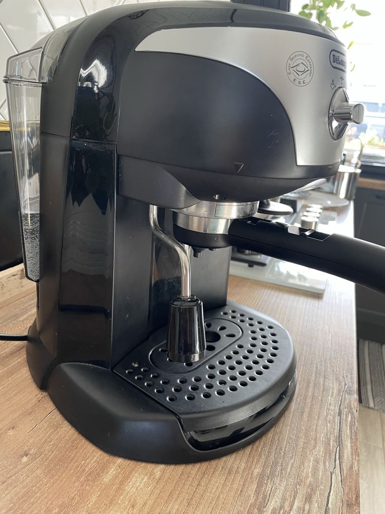 Ekspres do kawy DeLonghi