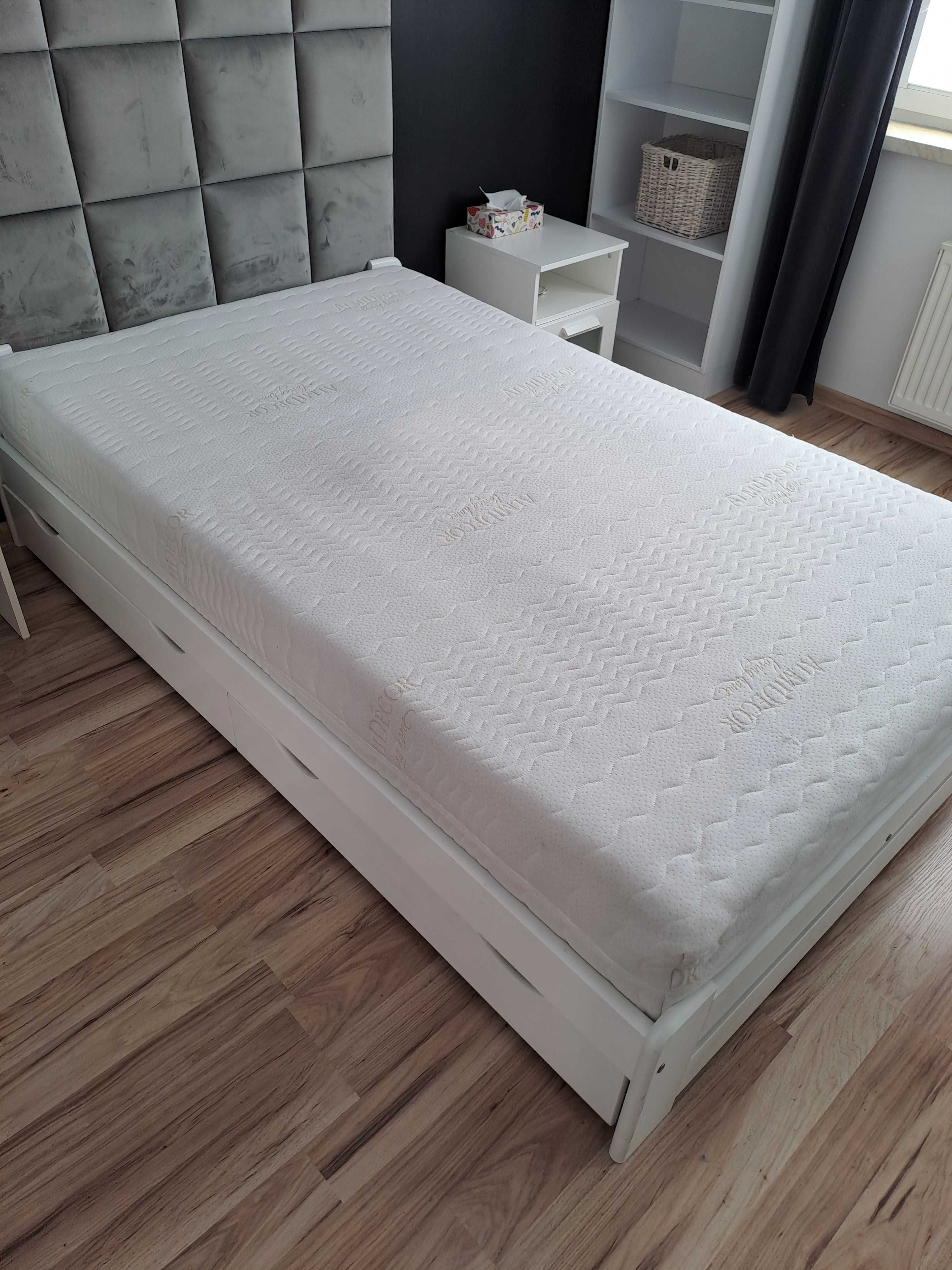 Łóżko 120x200 z materacem i szufladami