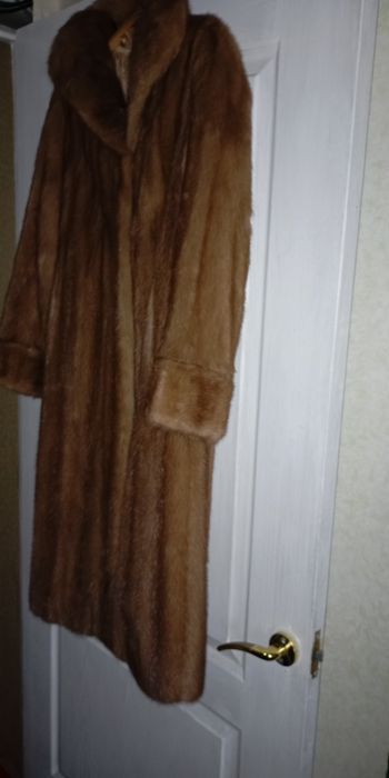 Продається шуба натуральна норкова 7000