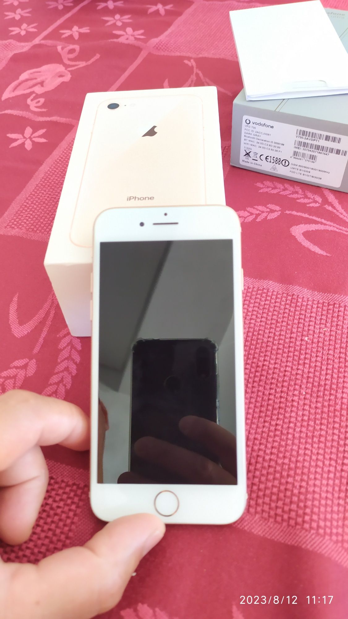 iPhone 8 64 GB Gold