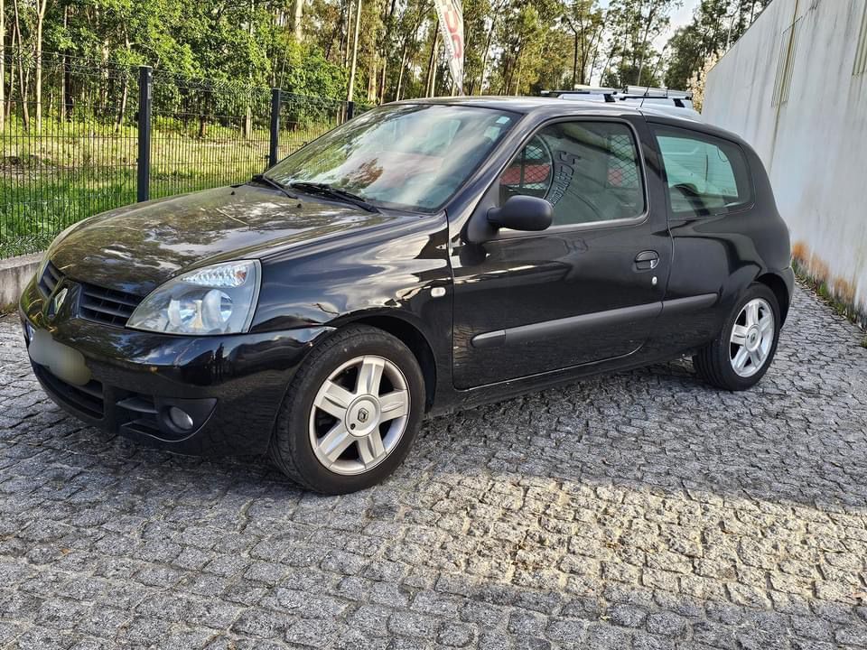 Renault Clio storia