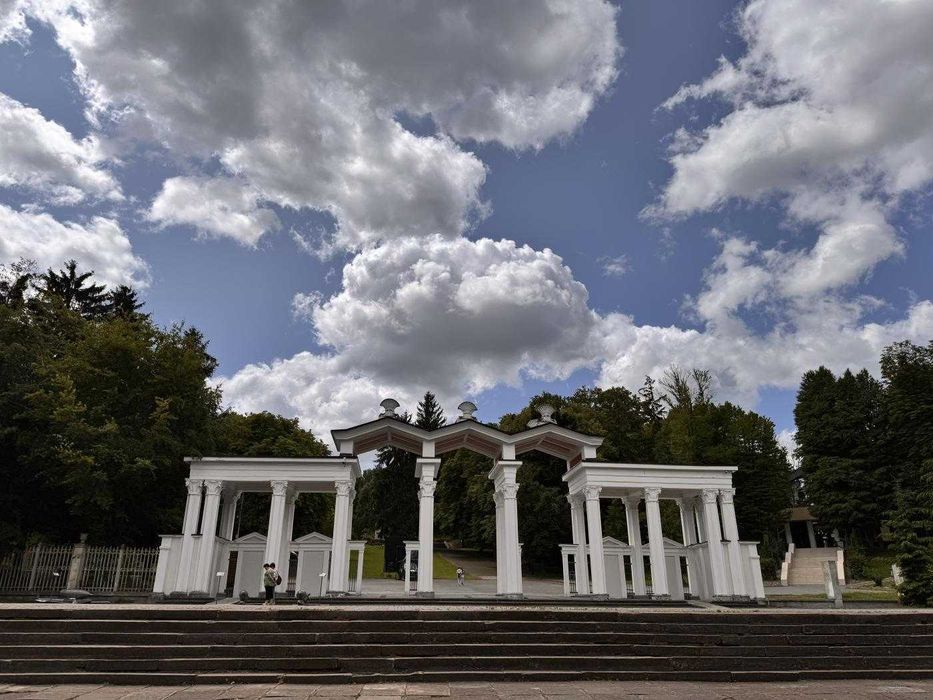 Продаж 2 кімнатної квартири з ремонтом, вул. Зарицьких / Франка, Львів