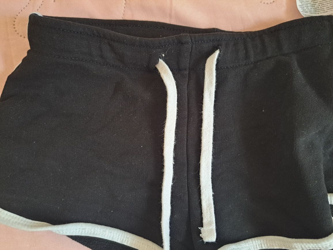 Spodenki sportowe dziewczęce