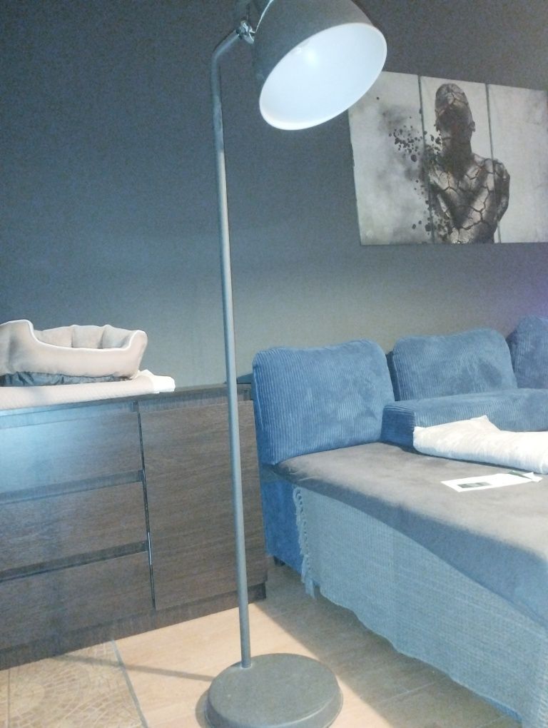 Sprzedam lampę stojącą Ikea