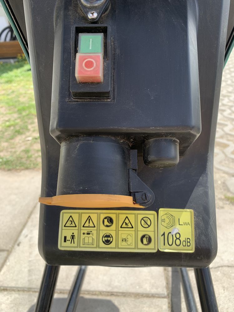 Rębak do drzewa.