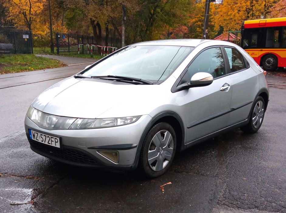 Honda Civic VIII UFO 1,4 benzyna VTEC Zadbana