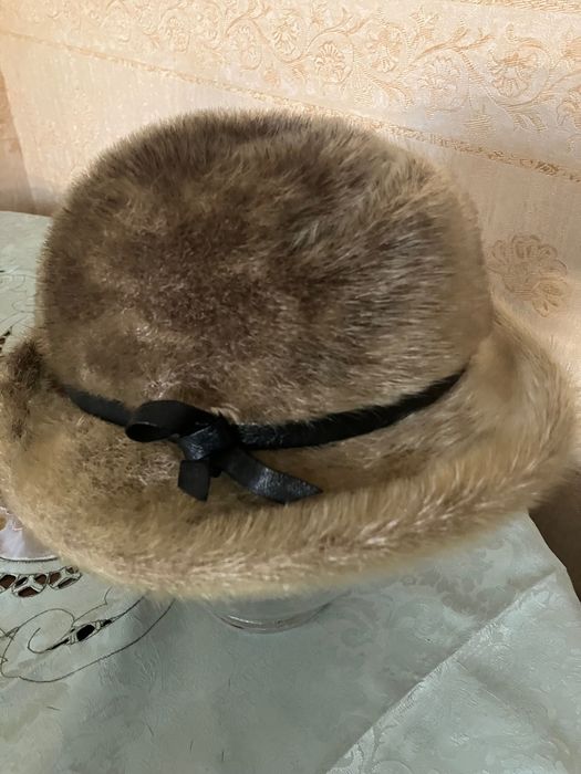 Шляпка из натуральной нерпы