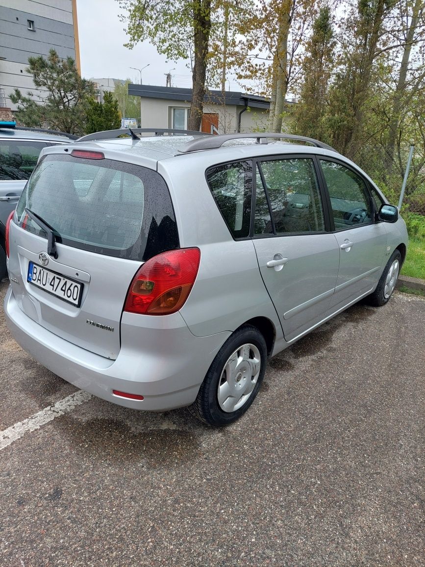 Toyota Corolla  Verso 2,0 D4D, 115 KM. Zobacz!