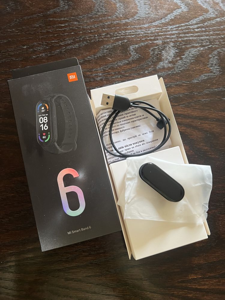 Годинник Mi band 6