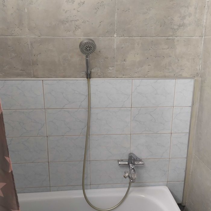 Продажа!  Чотирьох кімнатна квартира 85м2 в смт.  Гребінки.