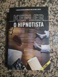 Livro " O Hipnotista" - Lars Kepler