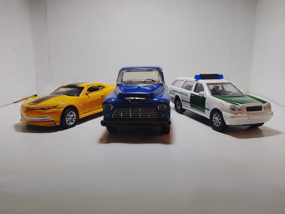 Игрушки автомобиль