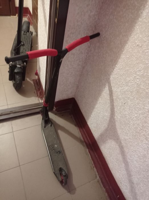 Трюковий самокат