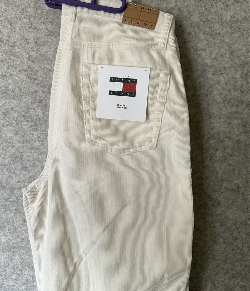 Tommy Jeans spodnie damskie 28/30.