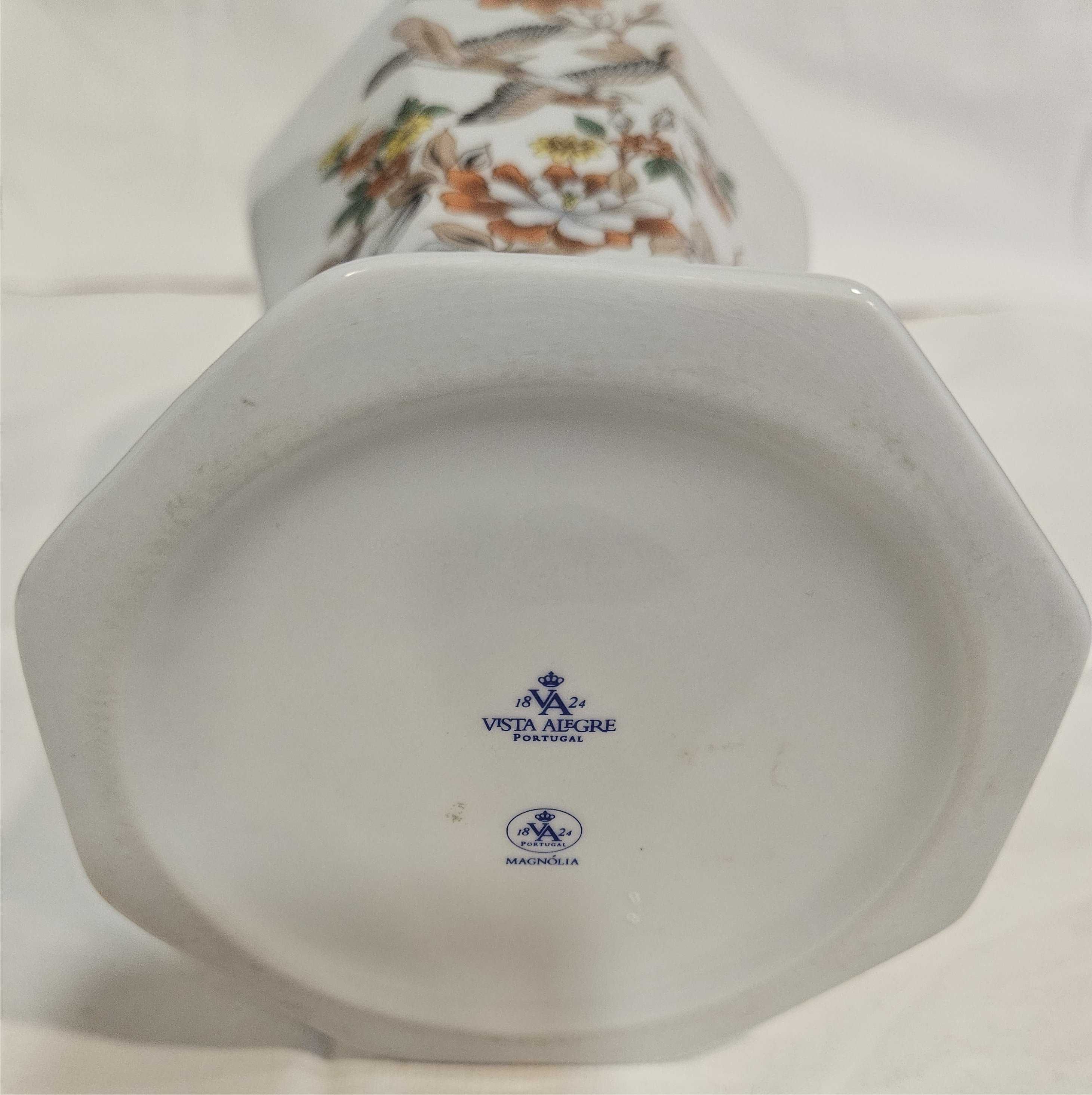 Jarra Tomé Vista Alegre – Magnólia