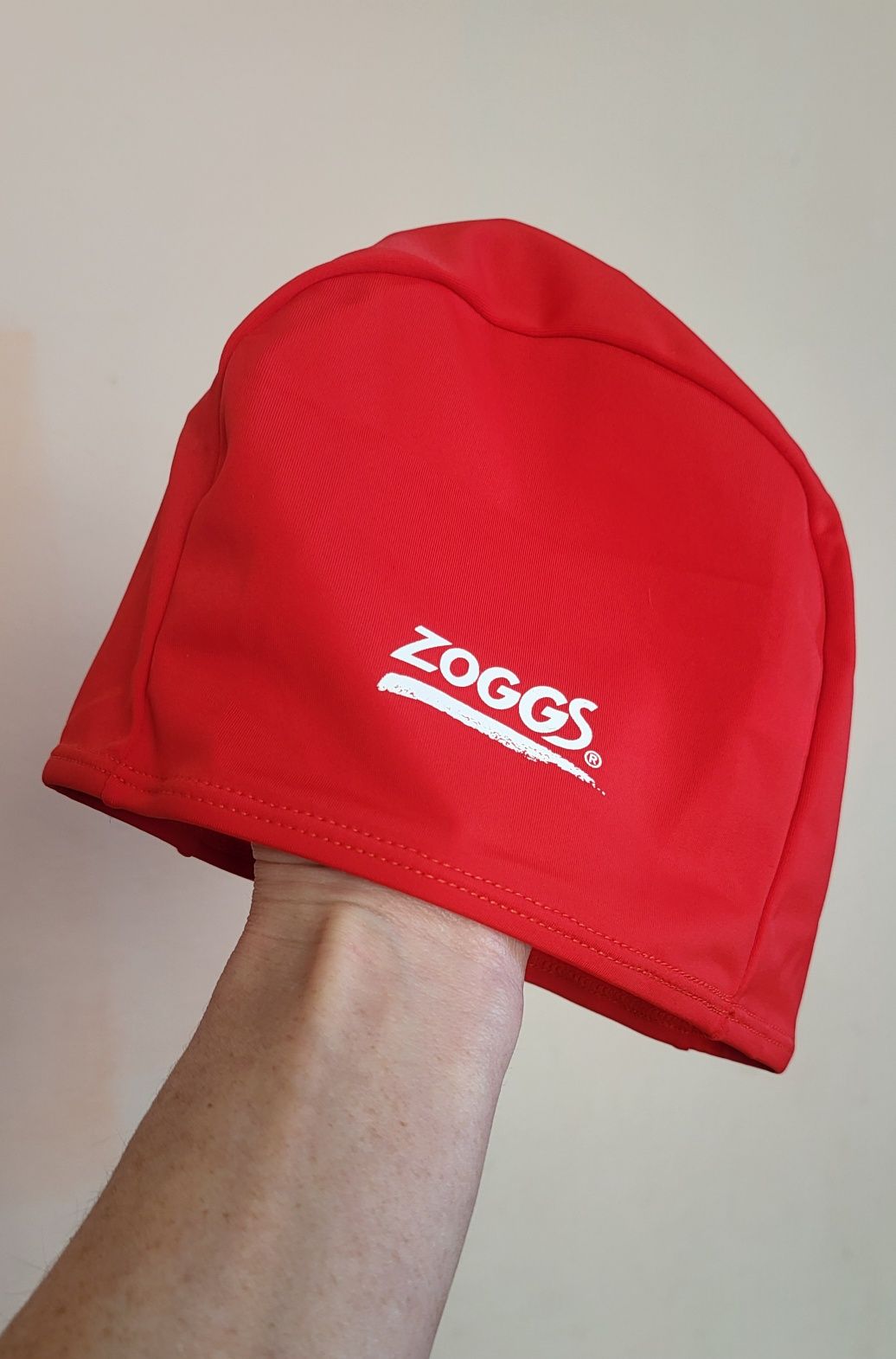 Шапочка для плавання Zoggs Deluxe stretch cap.