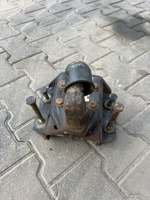 Hak holowniczy  zaczep