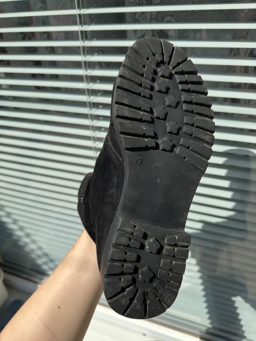 Замшевые тёплые ботинки