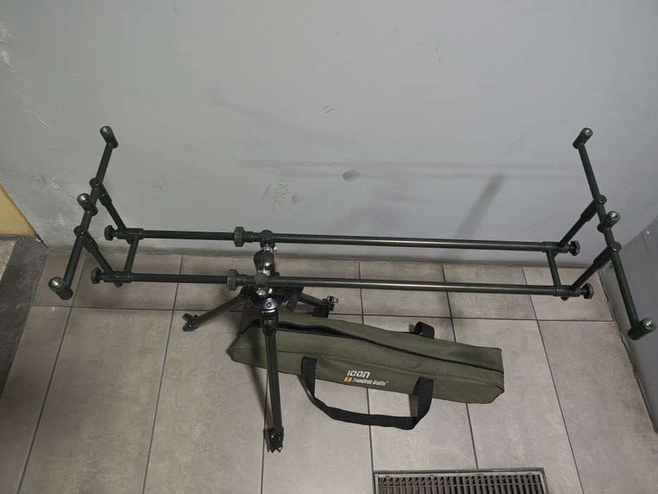 Stojak na wędk,i Rod pod- tandem baits
