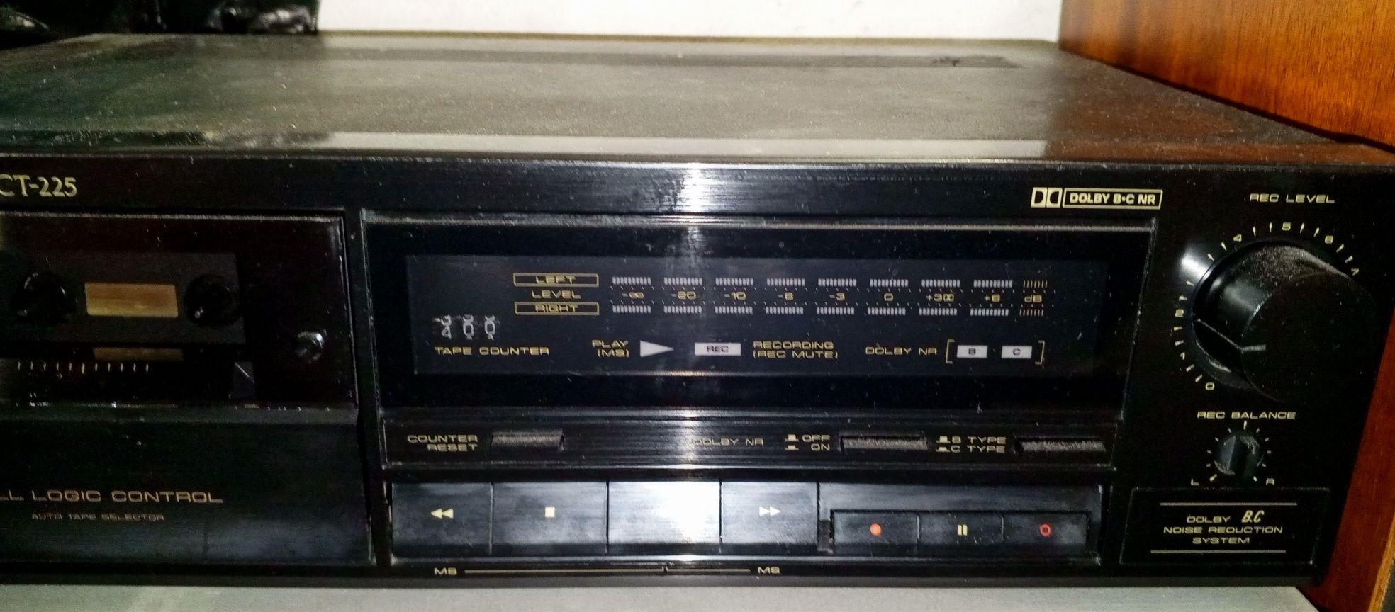 Pioneer CT-225 Кассетная дека