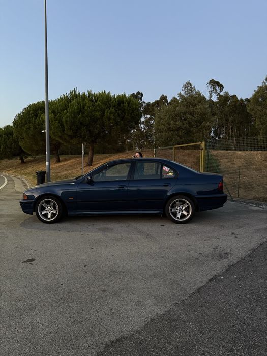 BMW 525tds de 1998 para troca ou venda