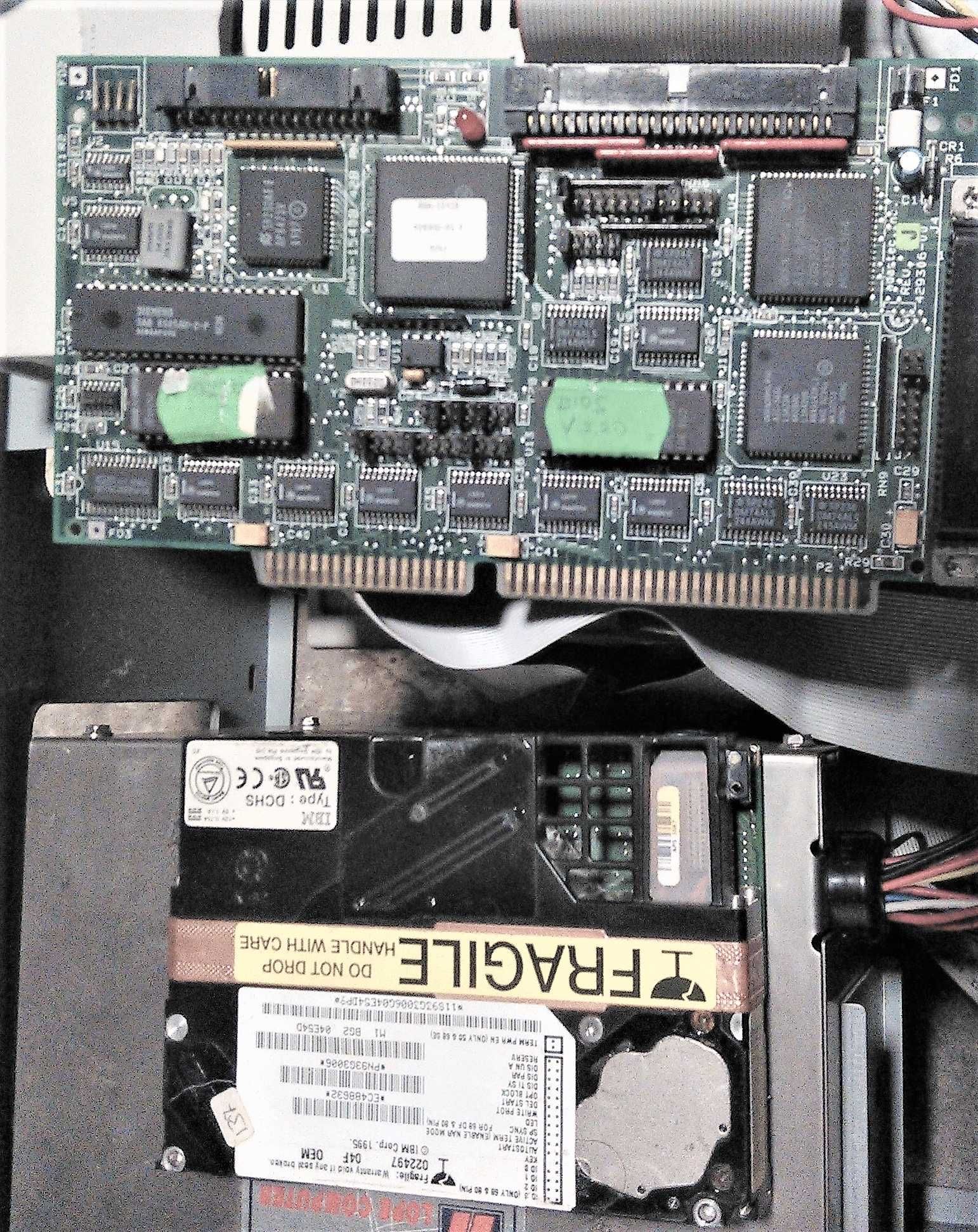 Kontroler SCSI Adaptec na ISA + dysk 4GB IBM