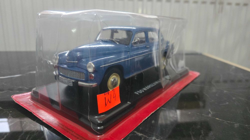 Warszawa 223 Skala 1:24 W4