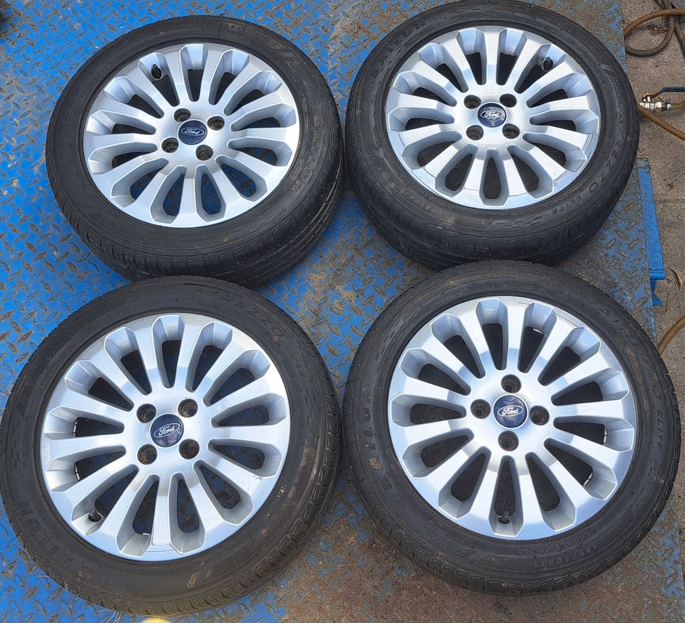 Koła 15 4x98 Ford Ka letnie lato 195 50 R15 ET40 6" Fiat 500 Panda