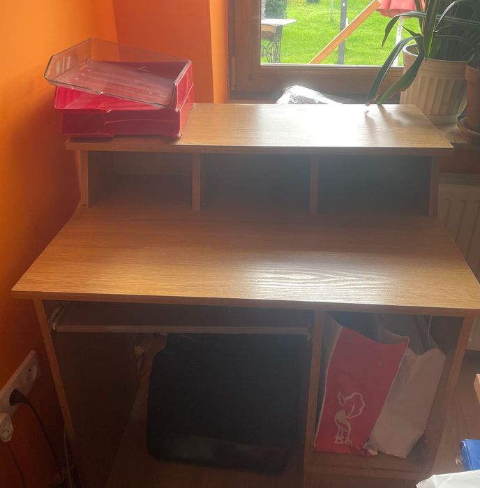 Biurko z nadstawką