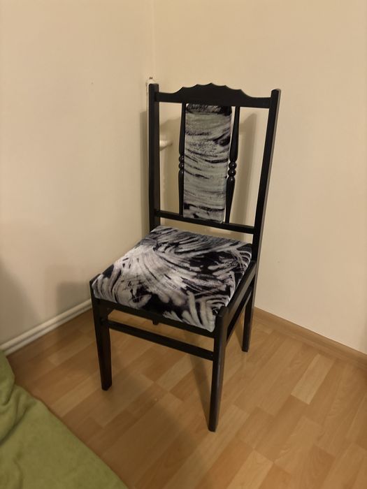Krzeslo stare bintage ladne