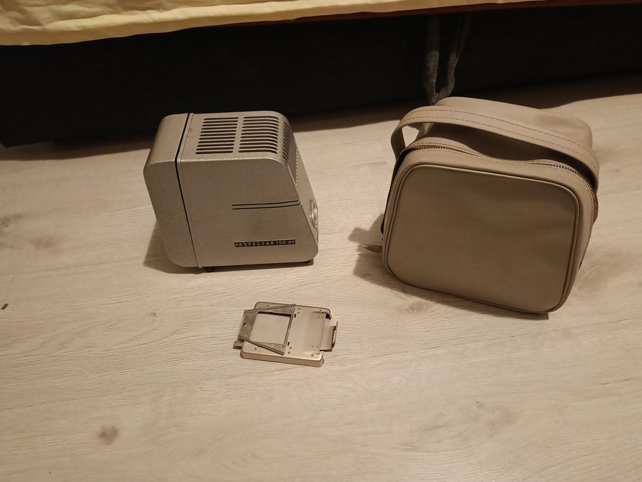 Pentacon Aspectar 150-A – projektor slajdów okazja! 

Na sprzedaż proj