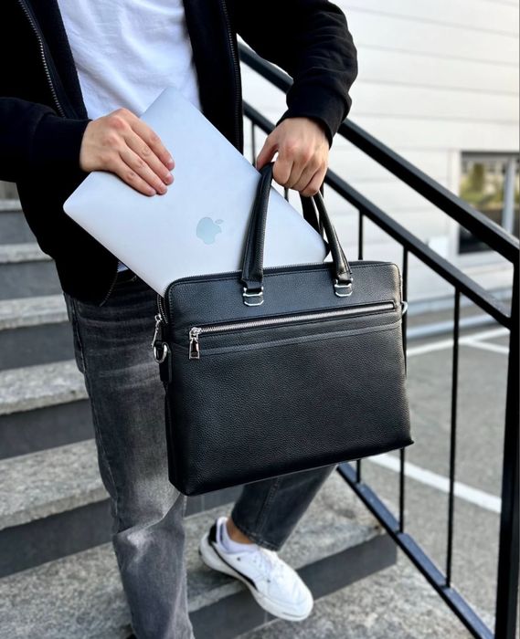 Якісна чоловіча шкіряна сумка- портфель, для ноутбука чи документів