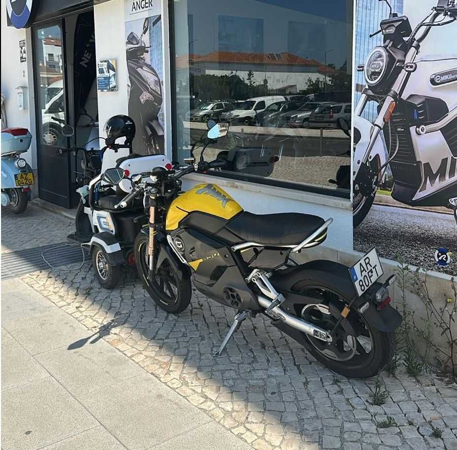Super Soco TC MAX 2022