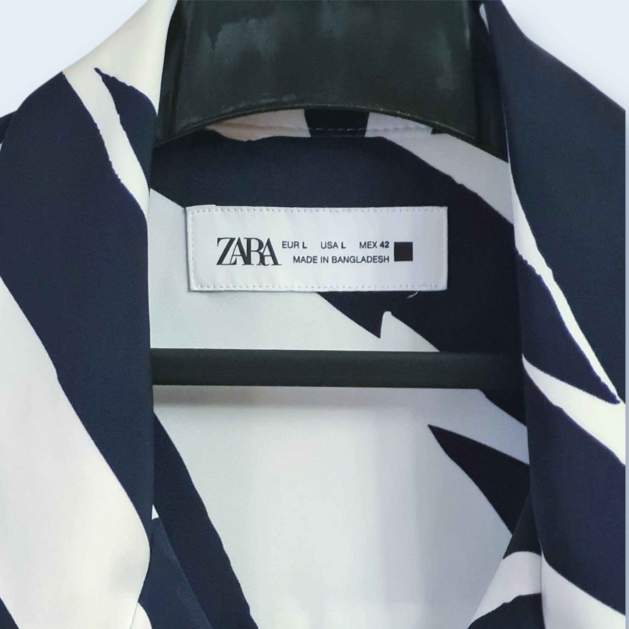 Еластична сорочка з абстрактним принтом Zara