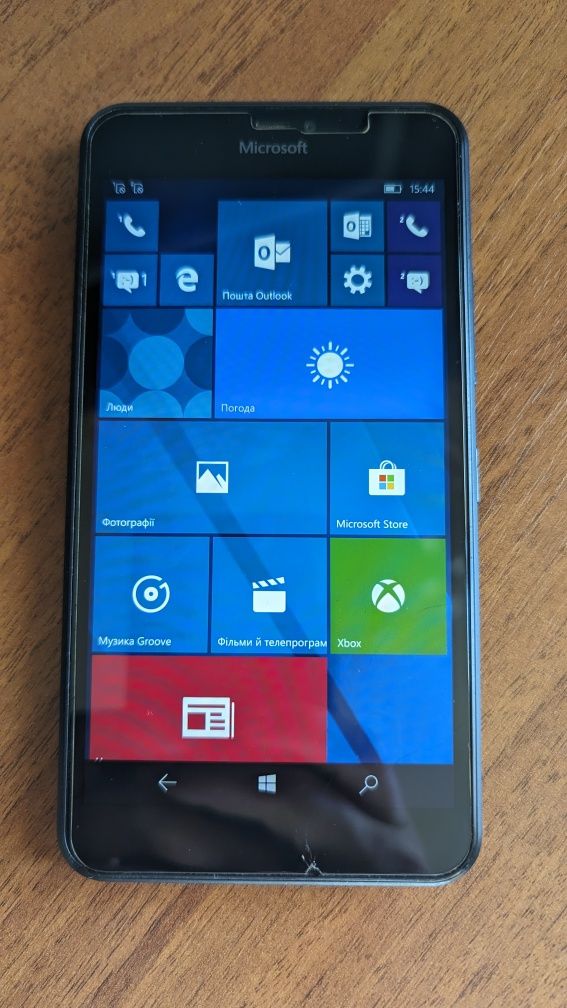 Смартфон Microsoft Lumia 640 XL Dual SIM