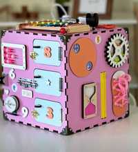 Розовый кубик для девочки, детский куб 30 см, бизикуб, бизиборд
