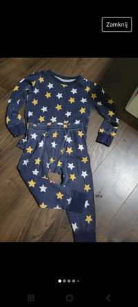Piżama w gwiazdki