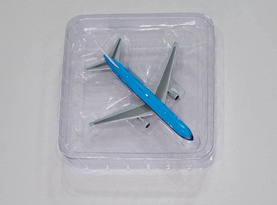Boeing 767-300ER (PH-BZK) da KLM – 1/400