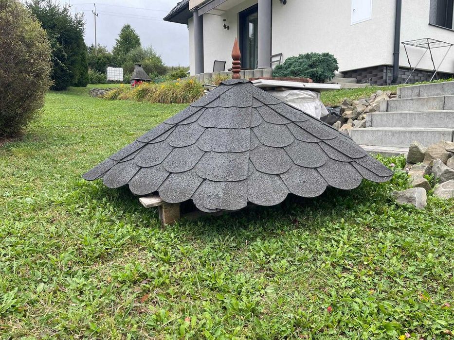 Ozdobna obudowa na studnie