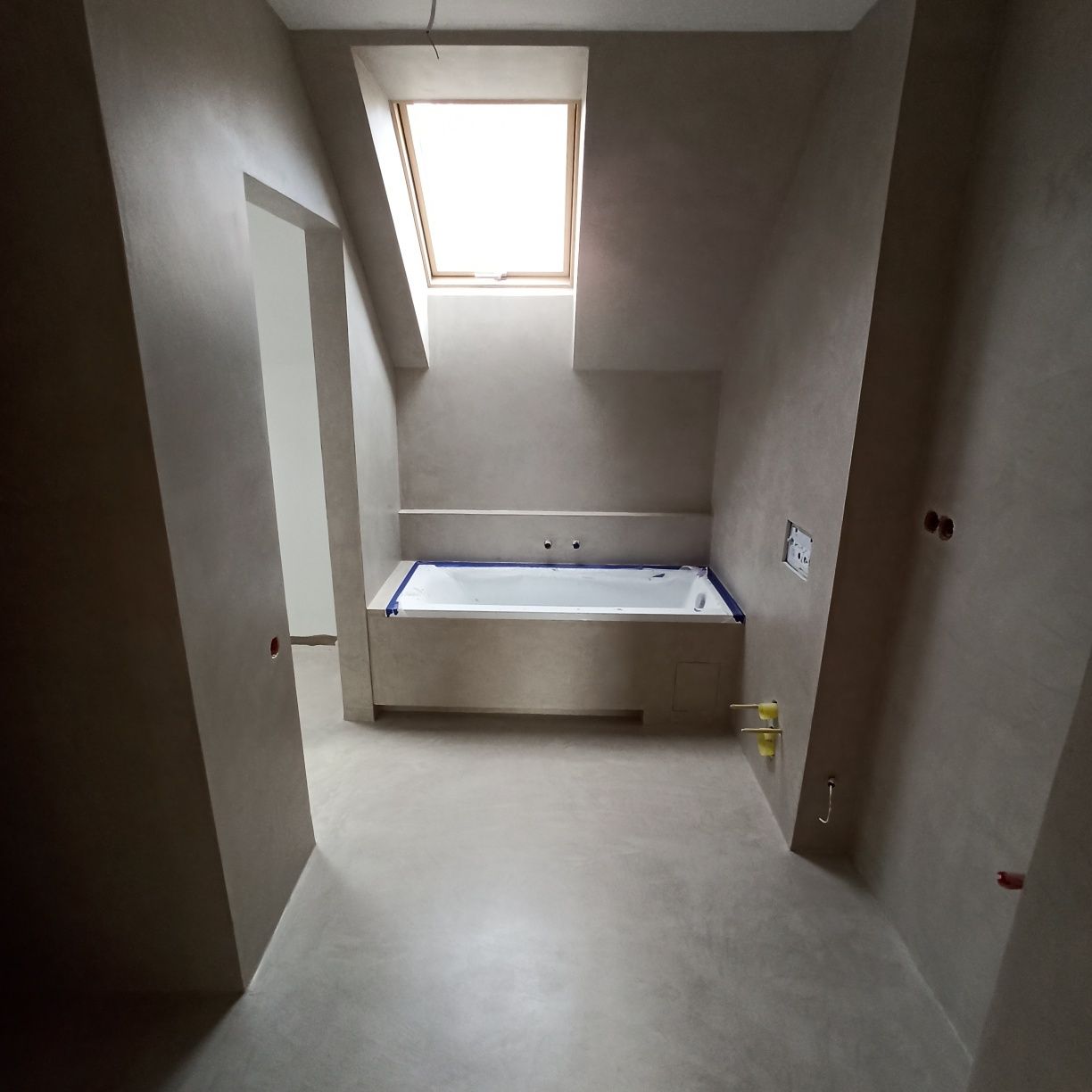 Mikrocement - podłogi, ściany, schody, łazienki, blaty