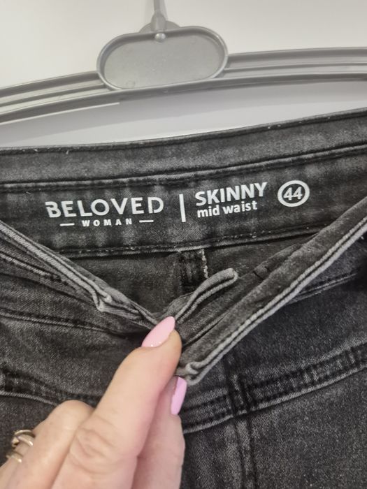 Damskie Jeansy czarne Beloved 2XL   44